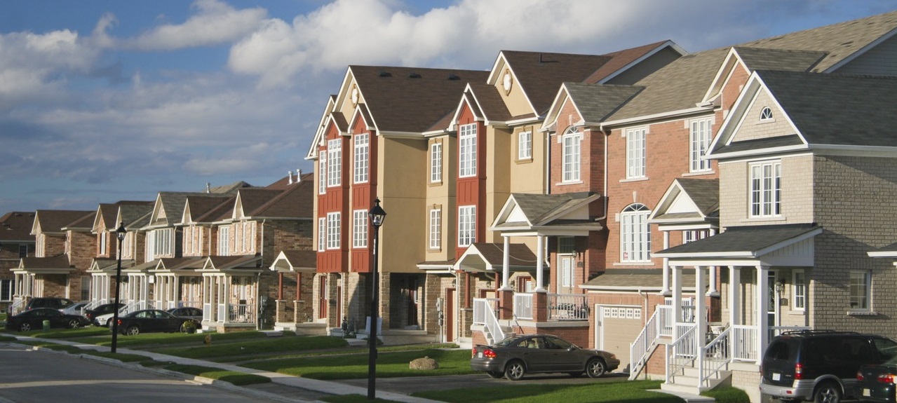 Alquiler de casas y apartamentos.